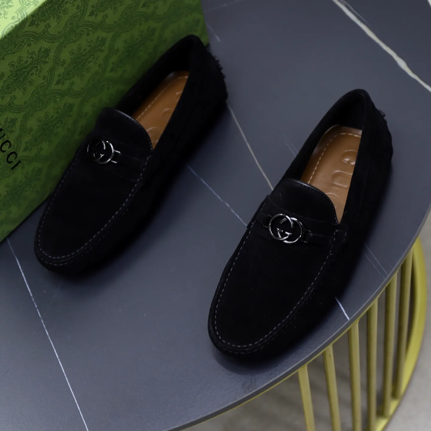 Ex-factory price: 460💰[GUCCI] Gucci ⚠️High-end men’s driving and pedal series ⚠️38-44 (customized for 45) ⚠️All original cowhide leather! Thick and soft! Made entirely of calfskin lining! Rubber sheet anti-slip beanie sole! Three-dimensional package technology! Fashionable and classic! Handicrafts! Original high quality! Feel free to compare!